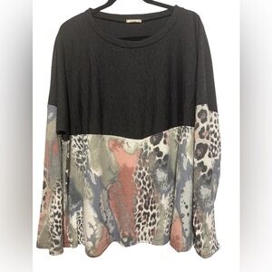 e.Luna Women’s Black and Multicolor Animal Print Pullover Top Size 3X